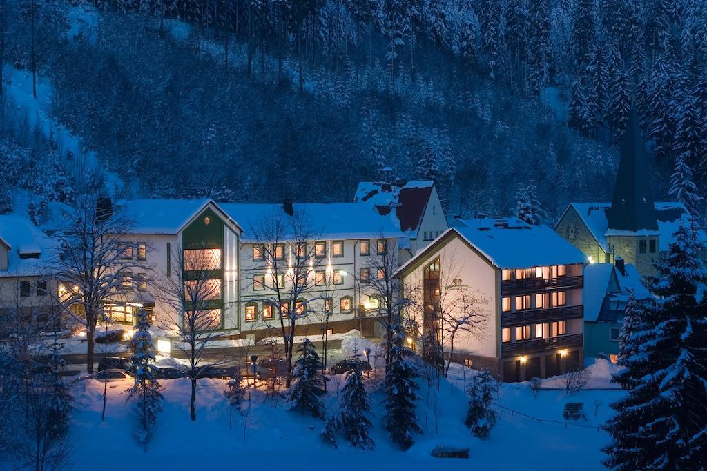 Gasthof Rodachtal Mit Gaestehaus Katharina Schwarzenbach am Wald ภายนอก รูปภาพ